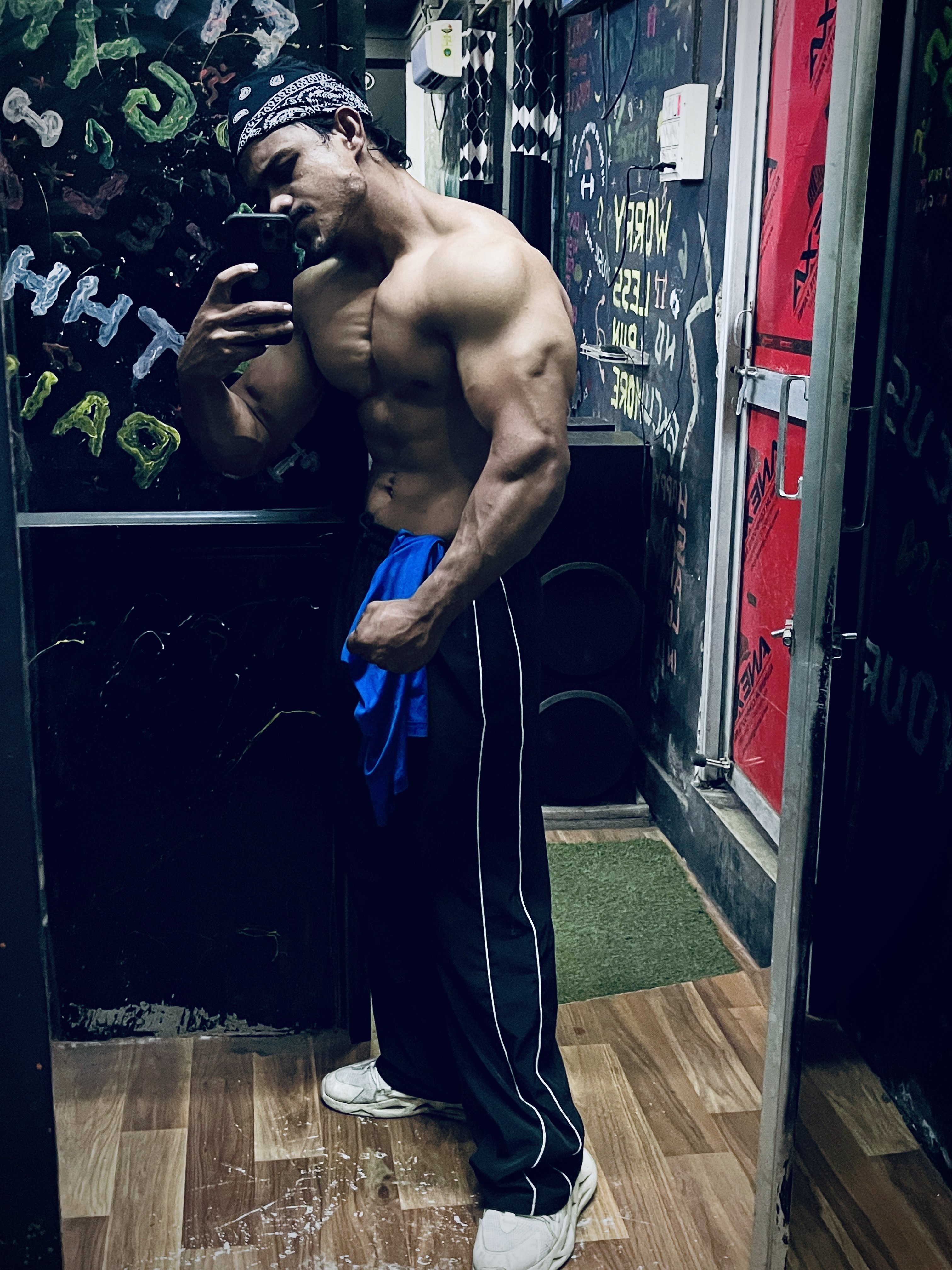 Crossfit training and tire flips